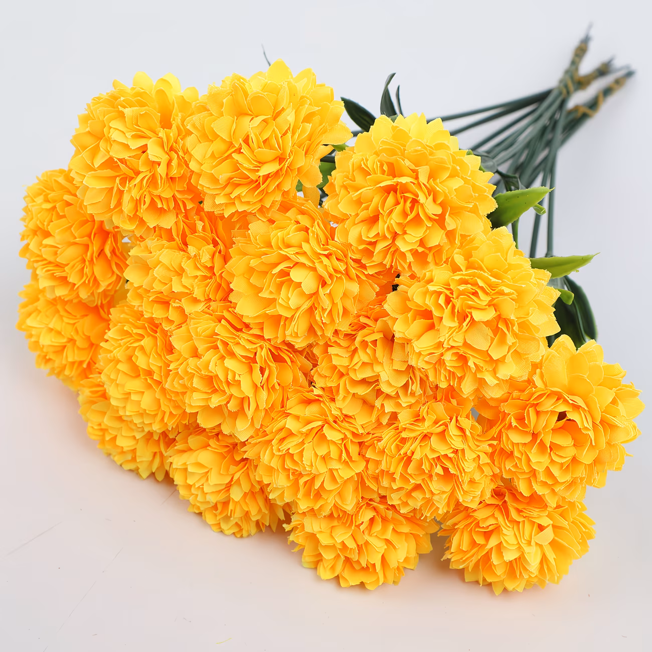 Flor de cempasúchil amarilla